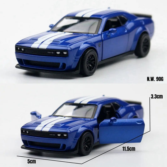 1/44 Dodge Challenger SRT Hellcat Toy Car Model Diecast Metal Vehicle Miniature Pull Back Doors Openable